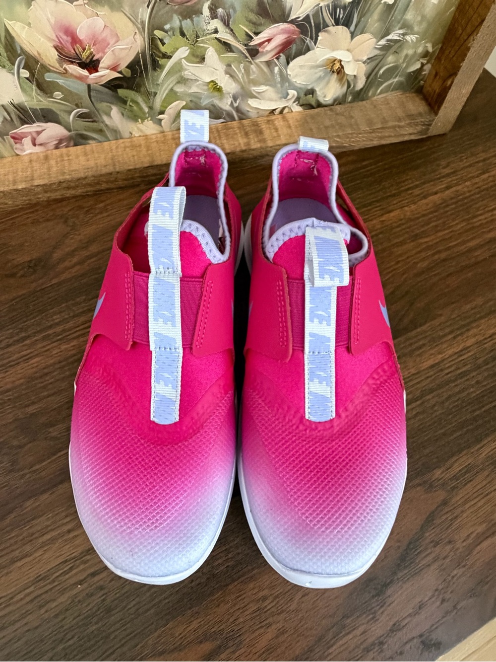 NEVER WORN! Nike Flex Runner (PS) kids sneakers in Fireberry/Purple Pulse, size
